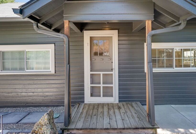 Old Town Carriage House W/ Private Patio