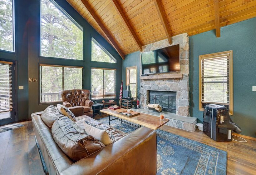 Peaceful Cabin Between Flagstaff & Sedona!