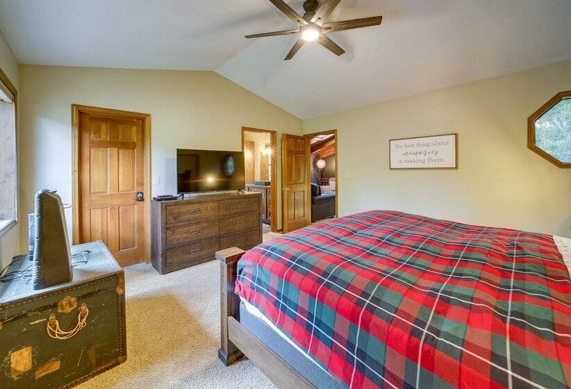 Peaceful Cabin Between Flagstaff & Sedona!