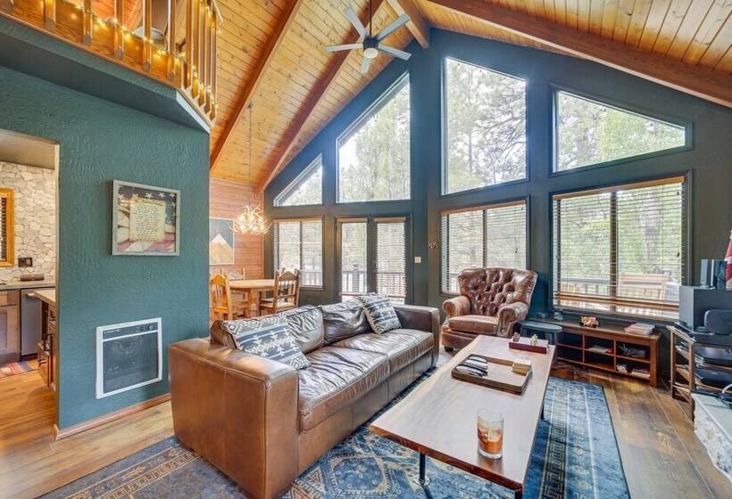 Peaceful Cabin Between Flagstaff & Sedona!