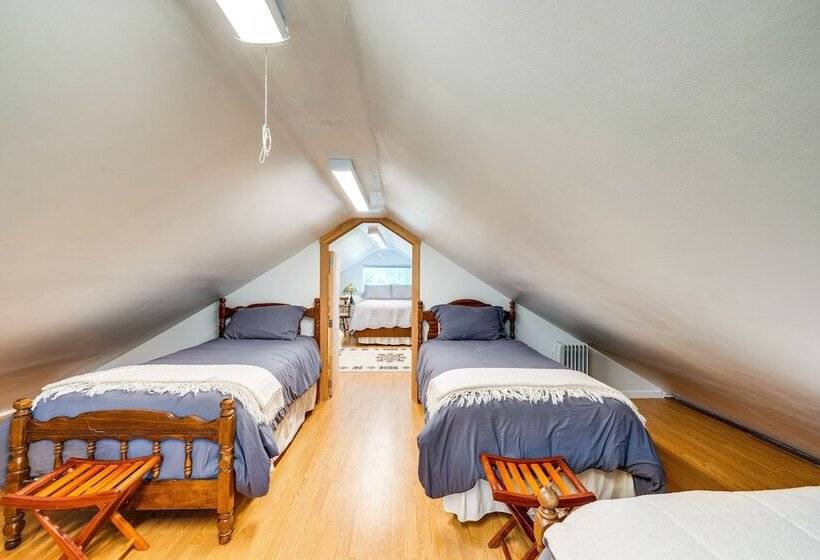 Peaceful Cloverdale Home Walk To Winema Beach