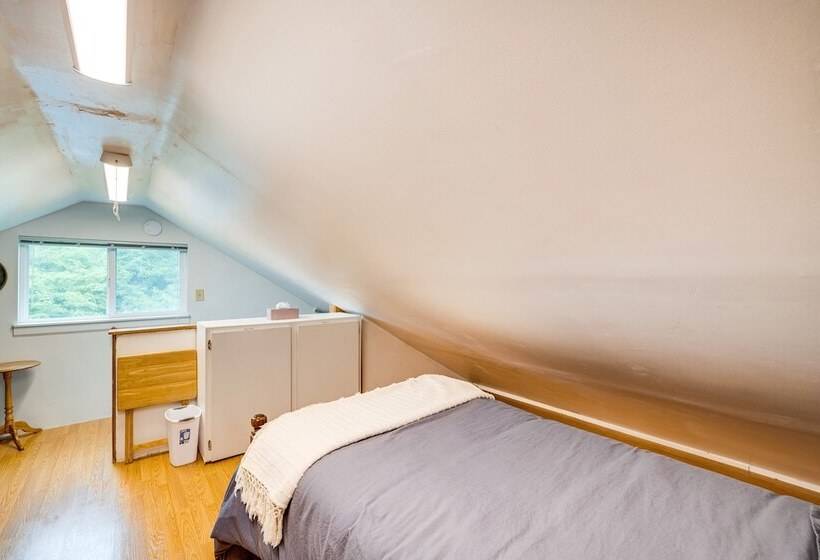 Peaceful Cloverdale Home Walk To Winema Beach