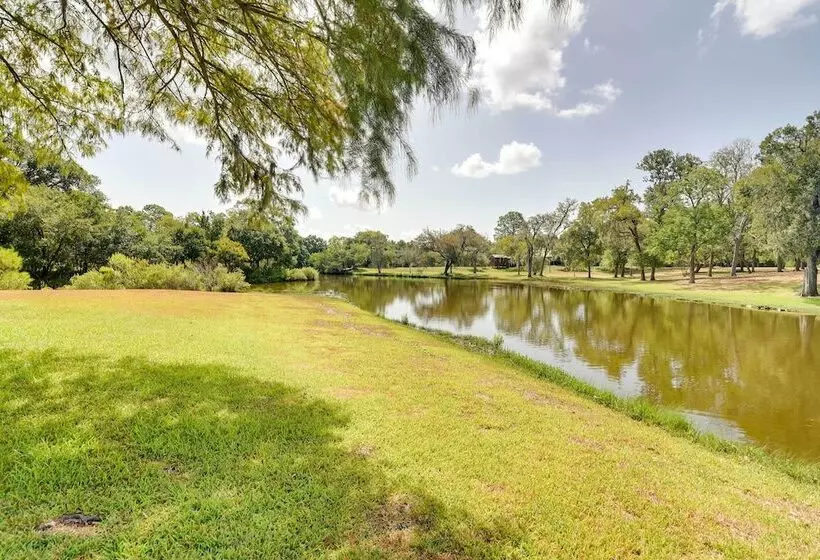 Indoor Pool: Peaceful Oasis In Hitchcock!