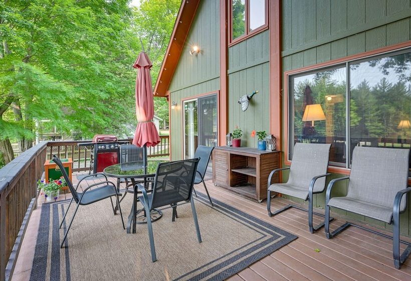 Peaceful Waterfront Cabin On Tittabawassee River!