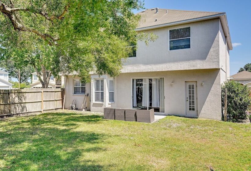 Pet Friendly Land O Lakes Home W/ Private Yard!