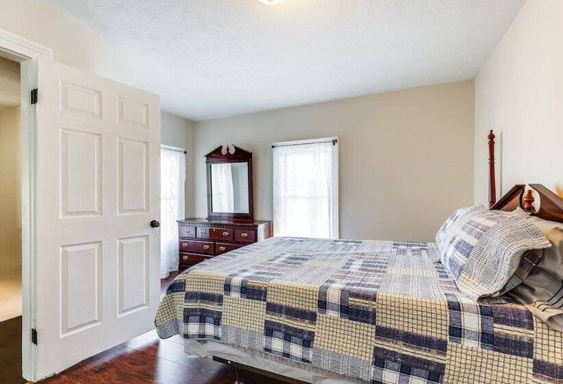 Pet Friendly Penn Yan Home: Wineries, Parks, Lakes