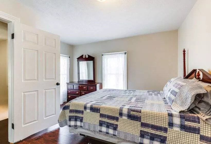 Pet Friendly Penn Yan Home: Wineries, Parks, Lakes