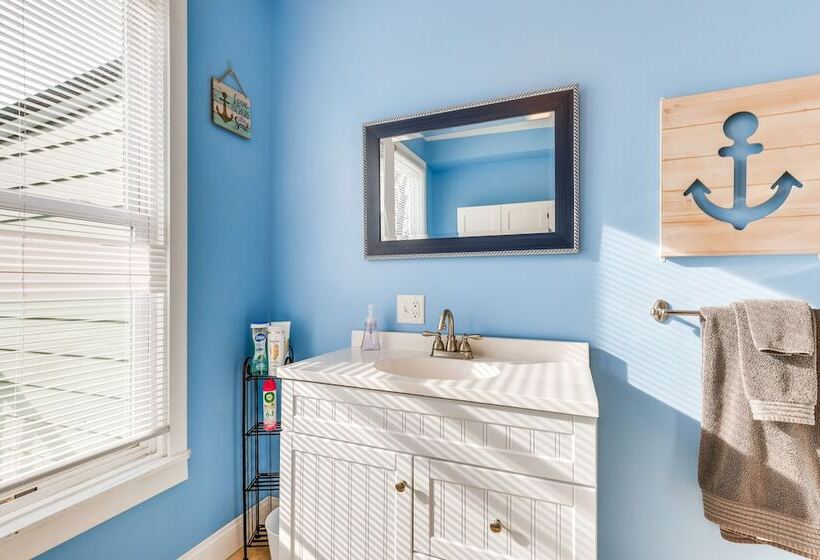 Pet Friendly Penn Yan Home: Wineries, Parks, Lakes