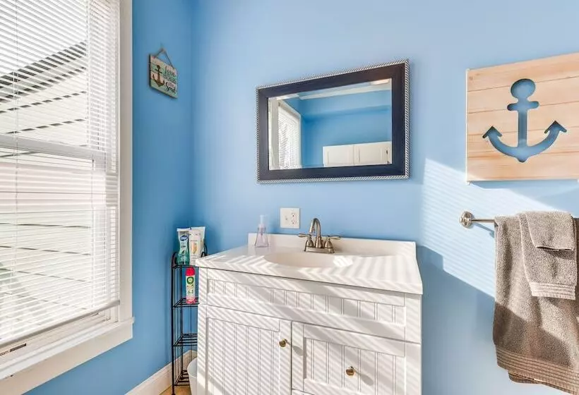 Pet Friendly Penn Yan Home: Wineries, Parks, Lakes