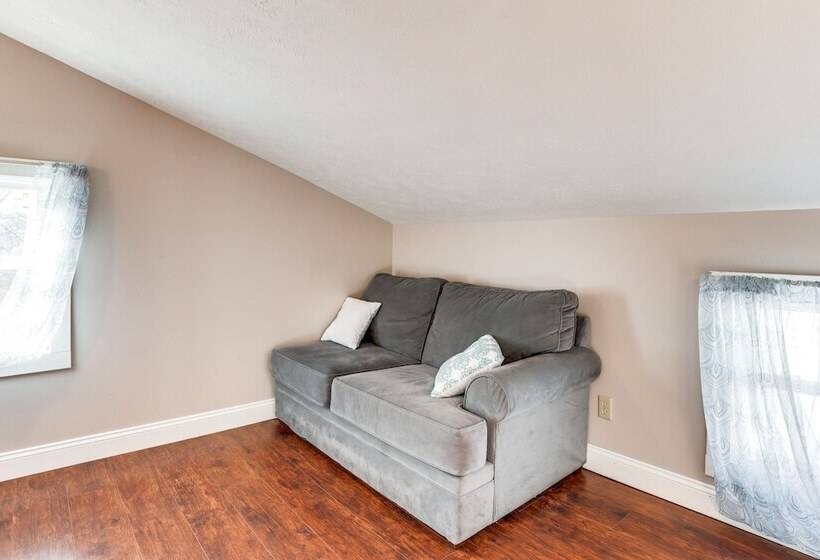 Pet Friendly Penn Yan Home: Wineries, Parks, Lakes