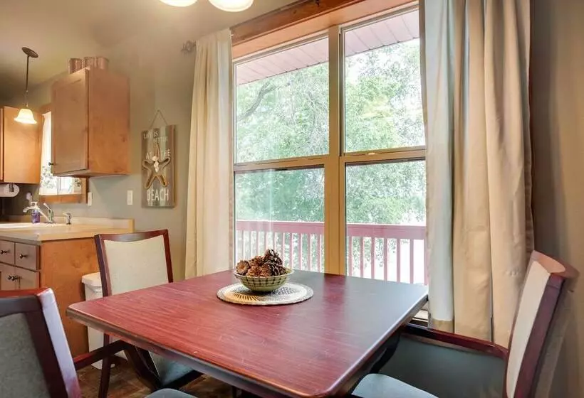 Pet Friendly Wisconsin Cabin On Lake W/ Fire Pit!