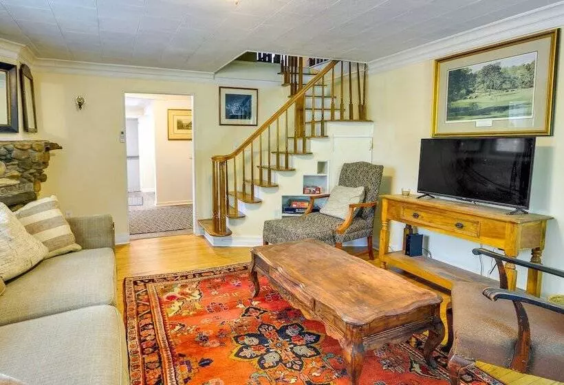 Salisbury Cottage ~ 7 Mi To High Rock Lake!