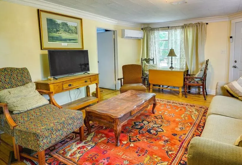 Salisbury Cottage ~ 7 Mi To High Rock Lake!