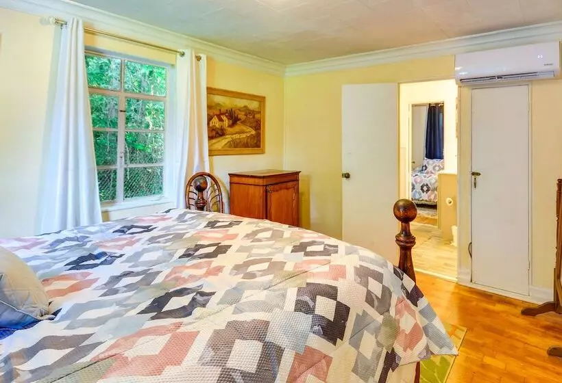 Salisbury Cottage ~ 7 Mi To High Rock Lake!