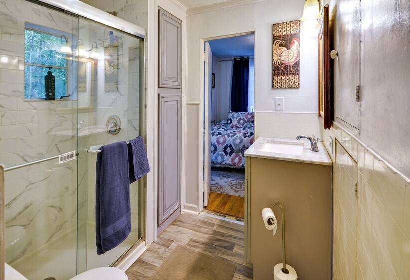 Salisbury Cottage ~ 7 Mi To High Rock Lake!