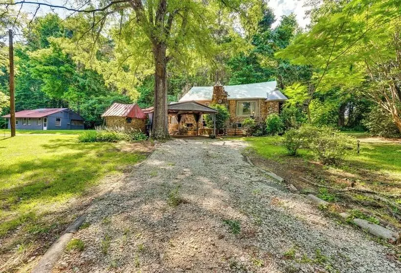 Salisbury Cottage ~ 7 Mi To High Rock Lake!