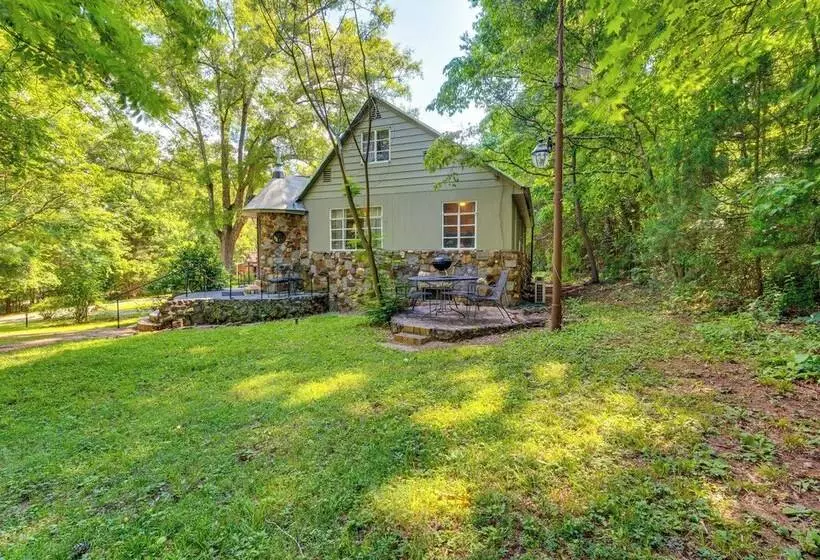 Salisbury Cottage ~ 7 Mi To High Rock Lake!