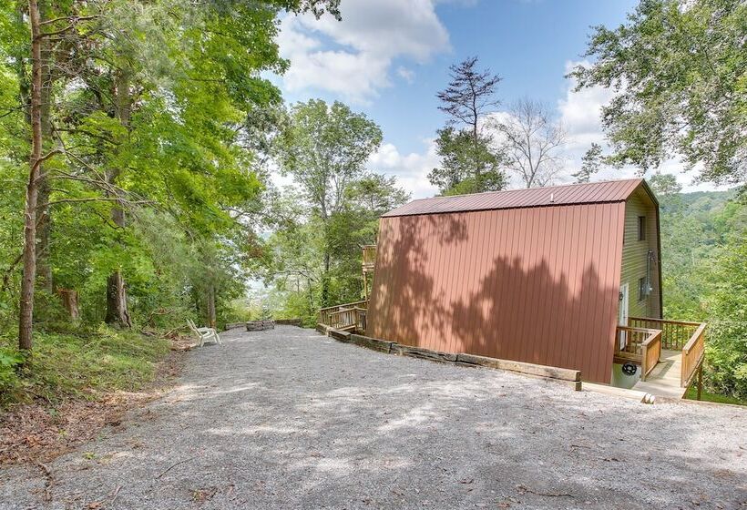 Secluded Jamestown Cabin W/ Fire Pit!