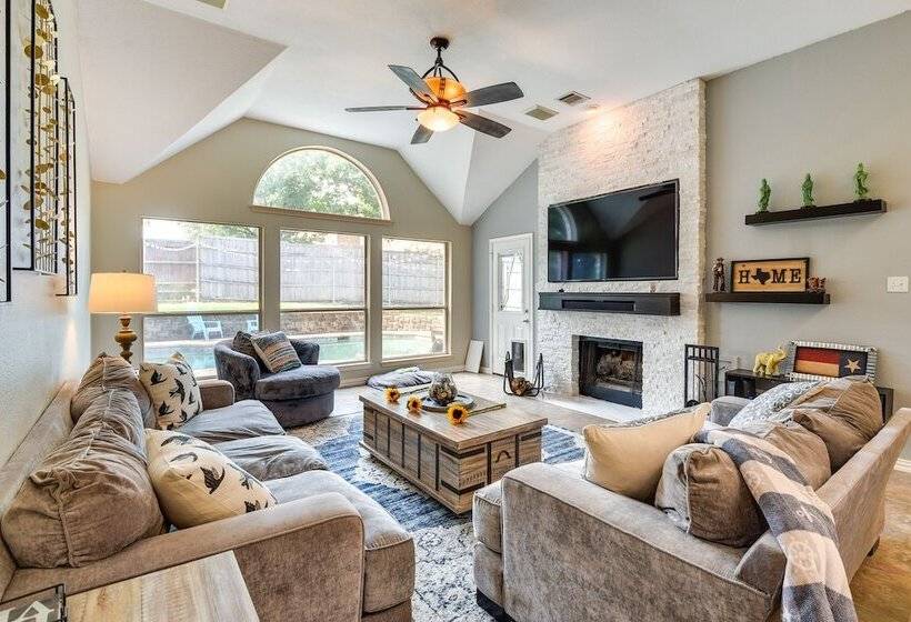 Spacious Flower Mound Home In Central Location!