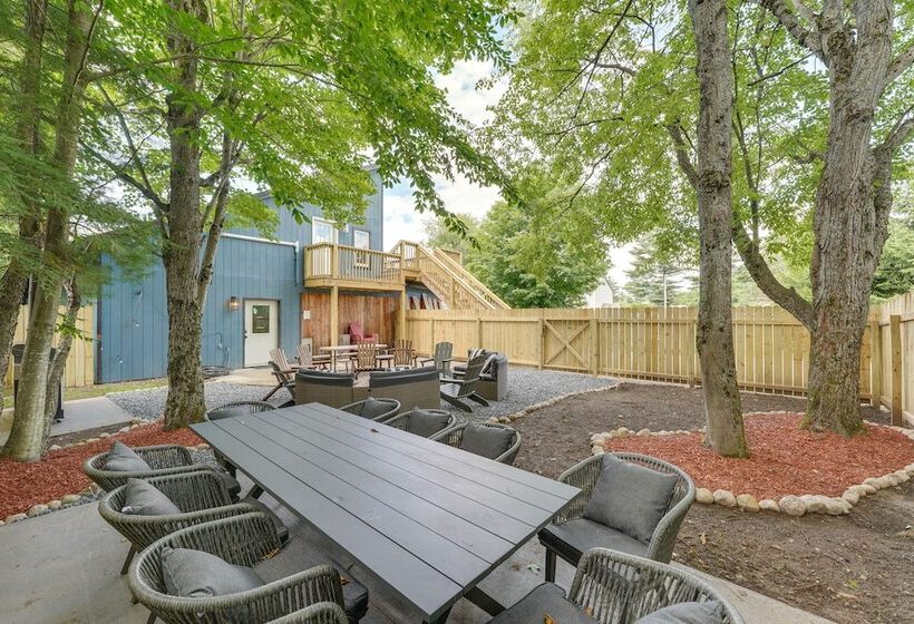 Spacious Old Forge Condo W/ Patio & Fire Pit!