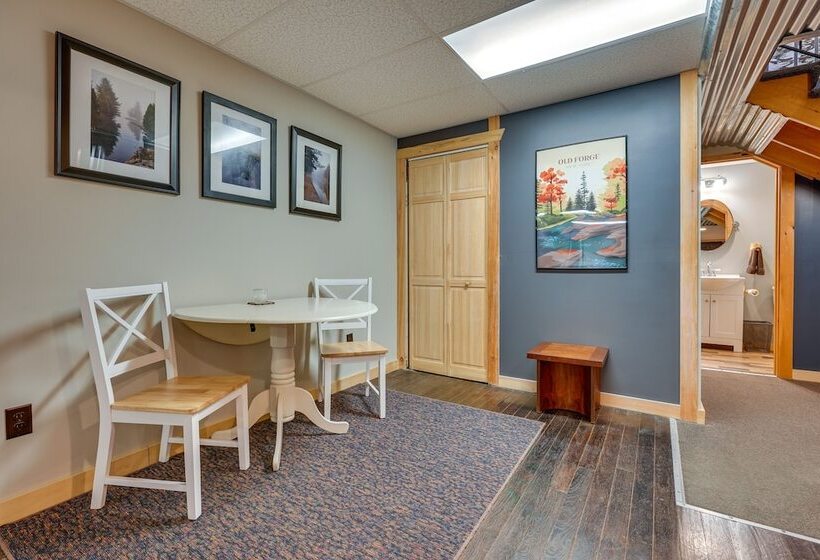 Spacious Old Forge Condo W/ Patio & Fire Pit!