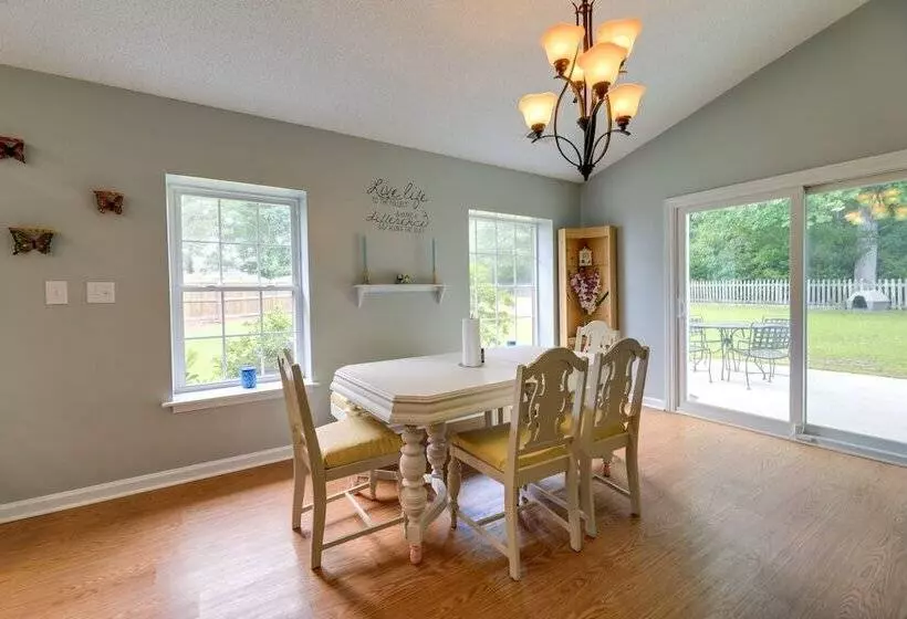 Swansboro Vacation Rental, 4 Mi To Hammocks Beach!