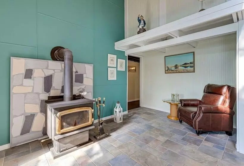 Private Beach At Waterfront Harstine Island Escape