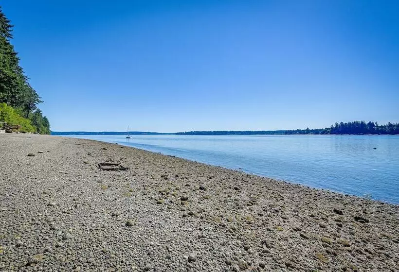Private Beach At Waterfront Harstine Island Escape