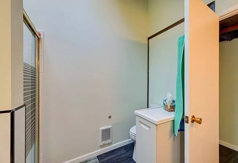 Private Beach At Waterfront Harstine Island Escape