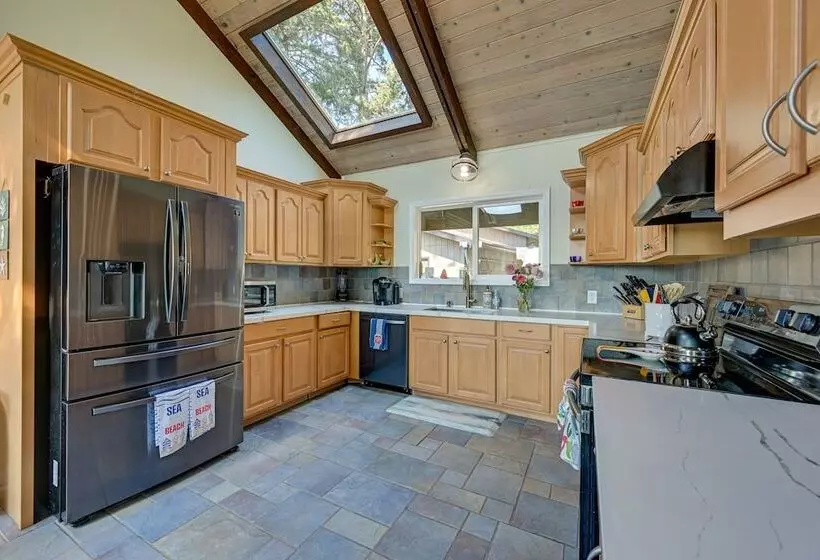 Private Beach At Waterfront Harstine Island Escape