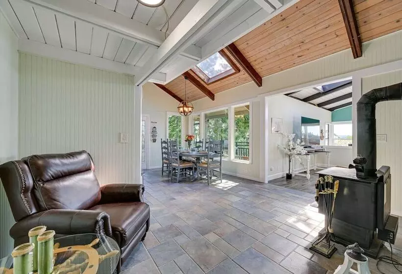 Private Beach At Waterfront Harstine Island Escape