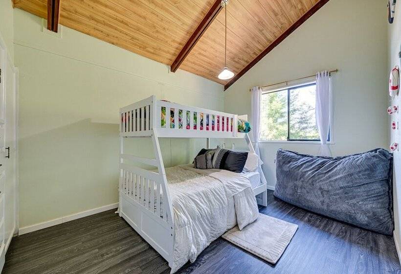 Private Beach At Waterfront Harstine Island Escape