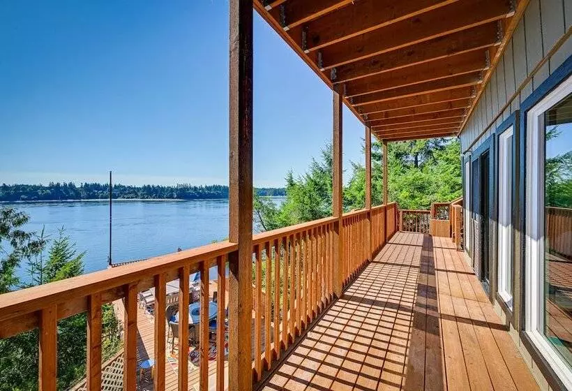 Private Beach At Waterfront Harstine Island Escape