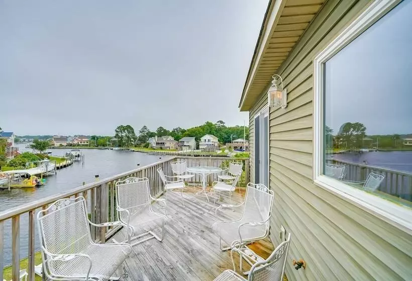 Waterfront Outer Banks Home W/ Beach Access