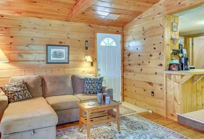 Waterfront Pequot Lakes Cabin: Fire Pit + Views!