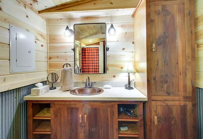 Waterfront Pequot Lakes Cabin: Fire Pit + Views!