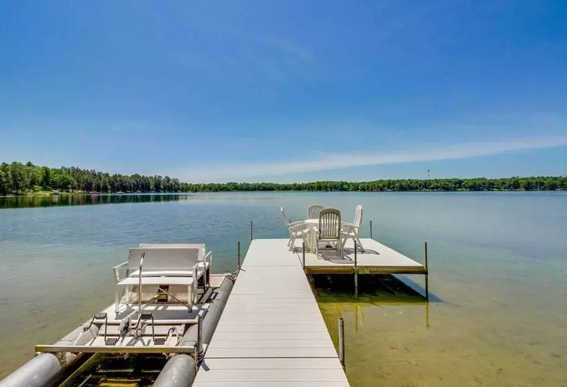 Waterfront Pequot Lakes Cabin: Fire Pit + Views!