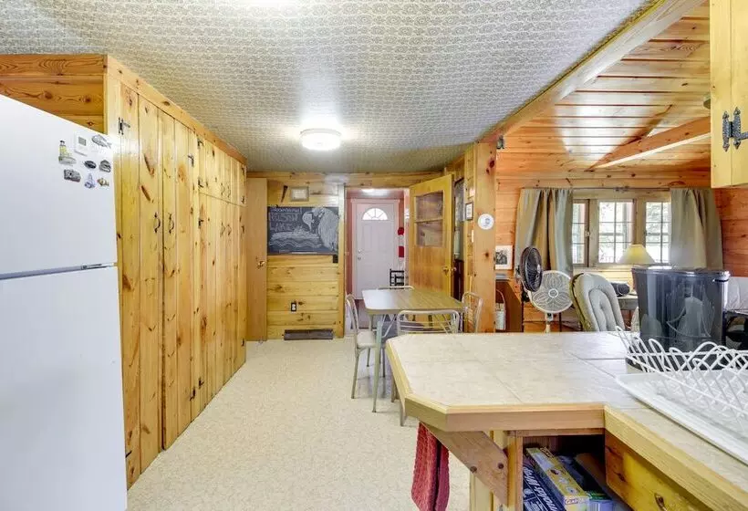 Waterfront Pequot Lakes Cabin: Fire Pit + Views!