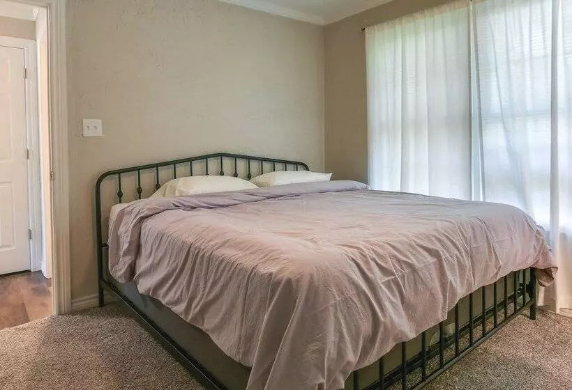 Casino Cottage  Getaway: 4 Mi To Choctaw Casino!