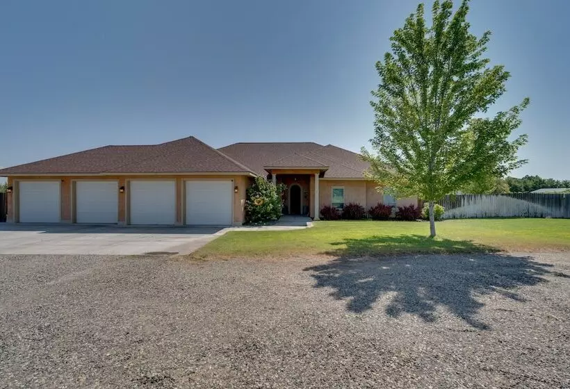 West Richland Home W/ Vineyard & Mountain Views!