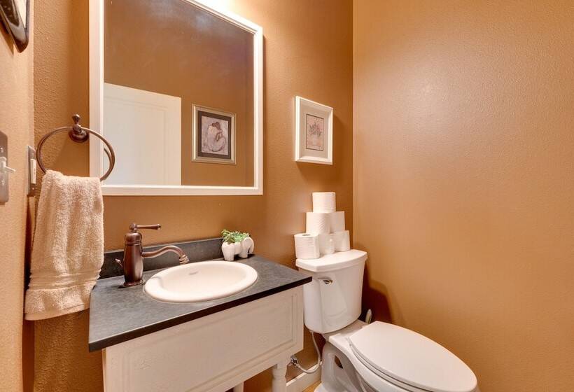 West Richland Home W/ Vineyard & Mountain Views!