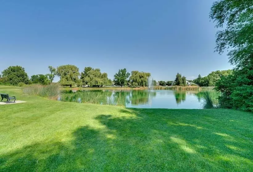 West Richland Home W/ Vineyard & Mountain Views!