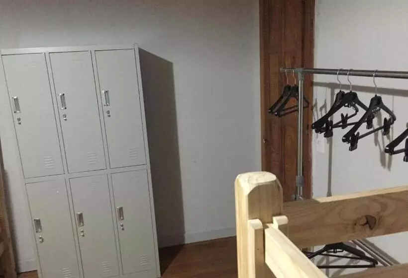 هاستل Ahivá Espacio Temporal