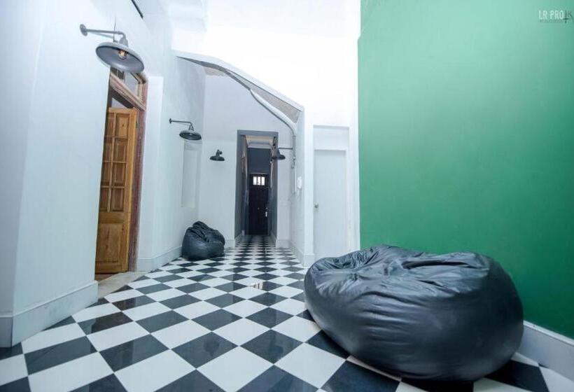 Общежитие Ahivá Espacio Temporal