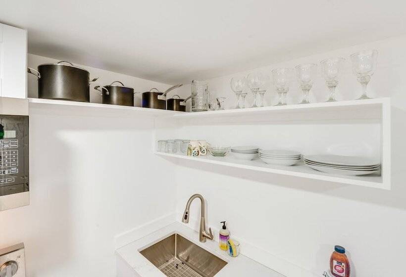 Apartment Near Juneau Downtown Historic District