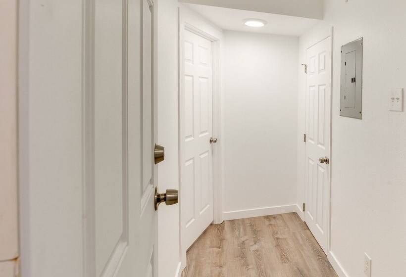 Apartment Near Juneau Downtown Historic District