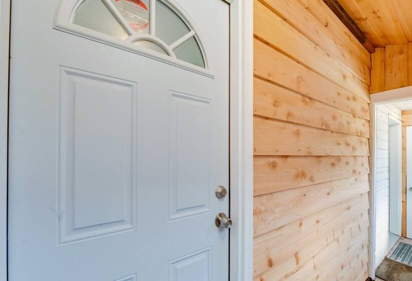 Apartment Near Juneau Downtown Historic District