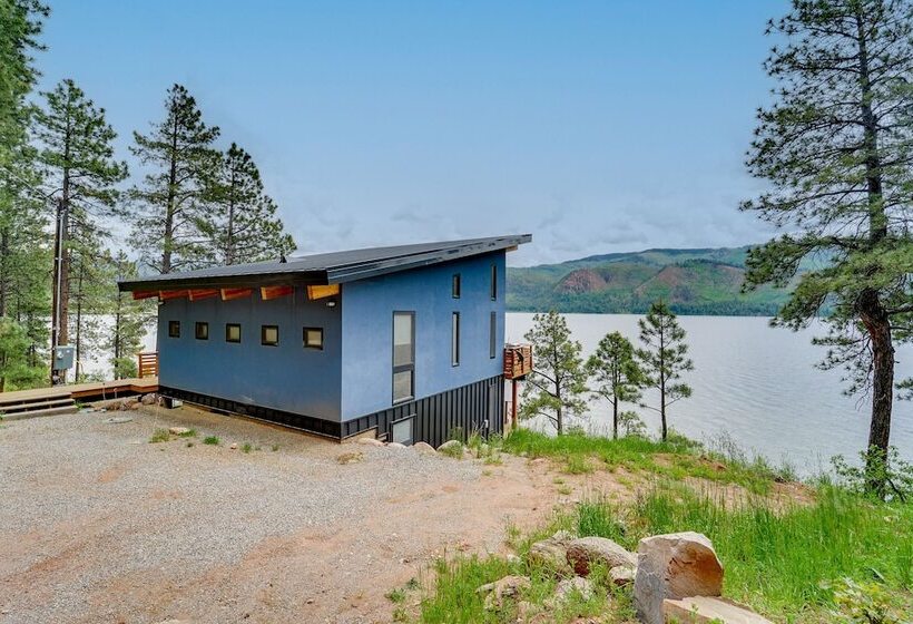 Bayfield Waterfront Cabin: Game Room & Lake Views!