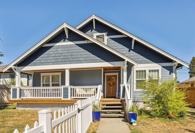 Cheery Tacoma Vacation Rental: 7 Mi To Owen Beach!