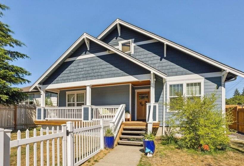 Cheery Tacoma Vacation Rental: 7 Mi To Owen Beach!